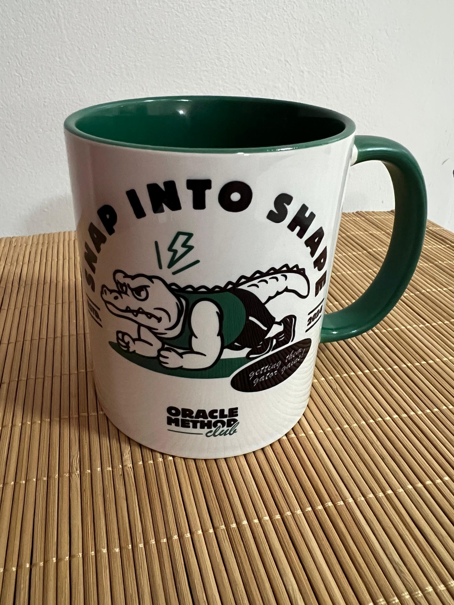 Mug - coloured handle - Snap into shape